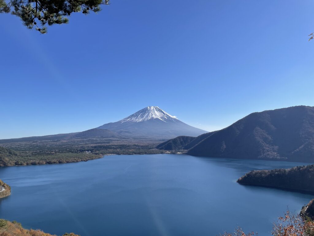 中ノ倉峠からみた富士山景色